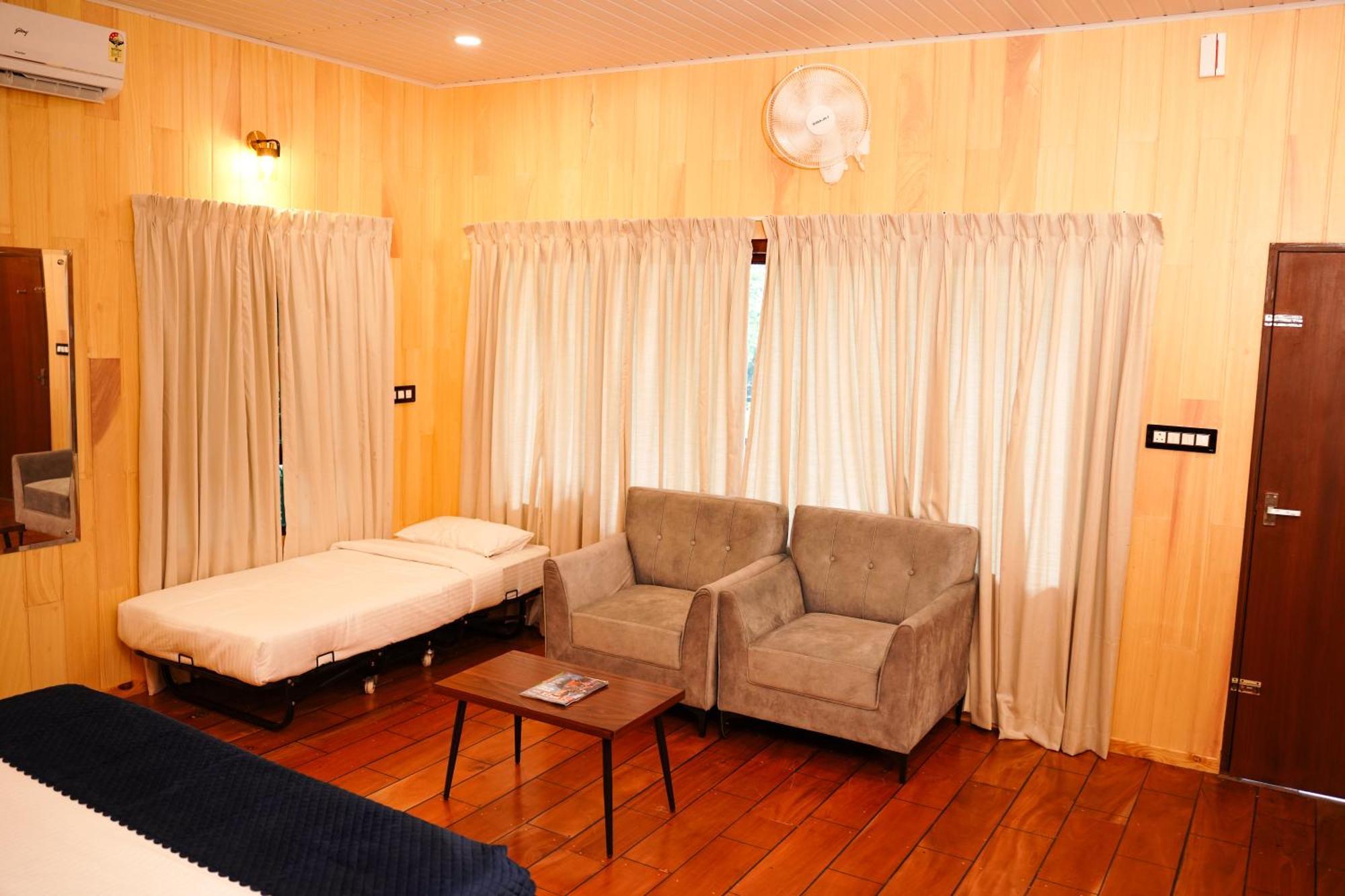 Space Rock Resort Kalpatta Ngoại thất bức ảnh