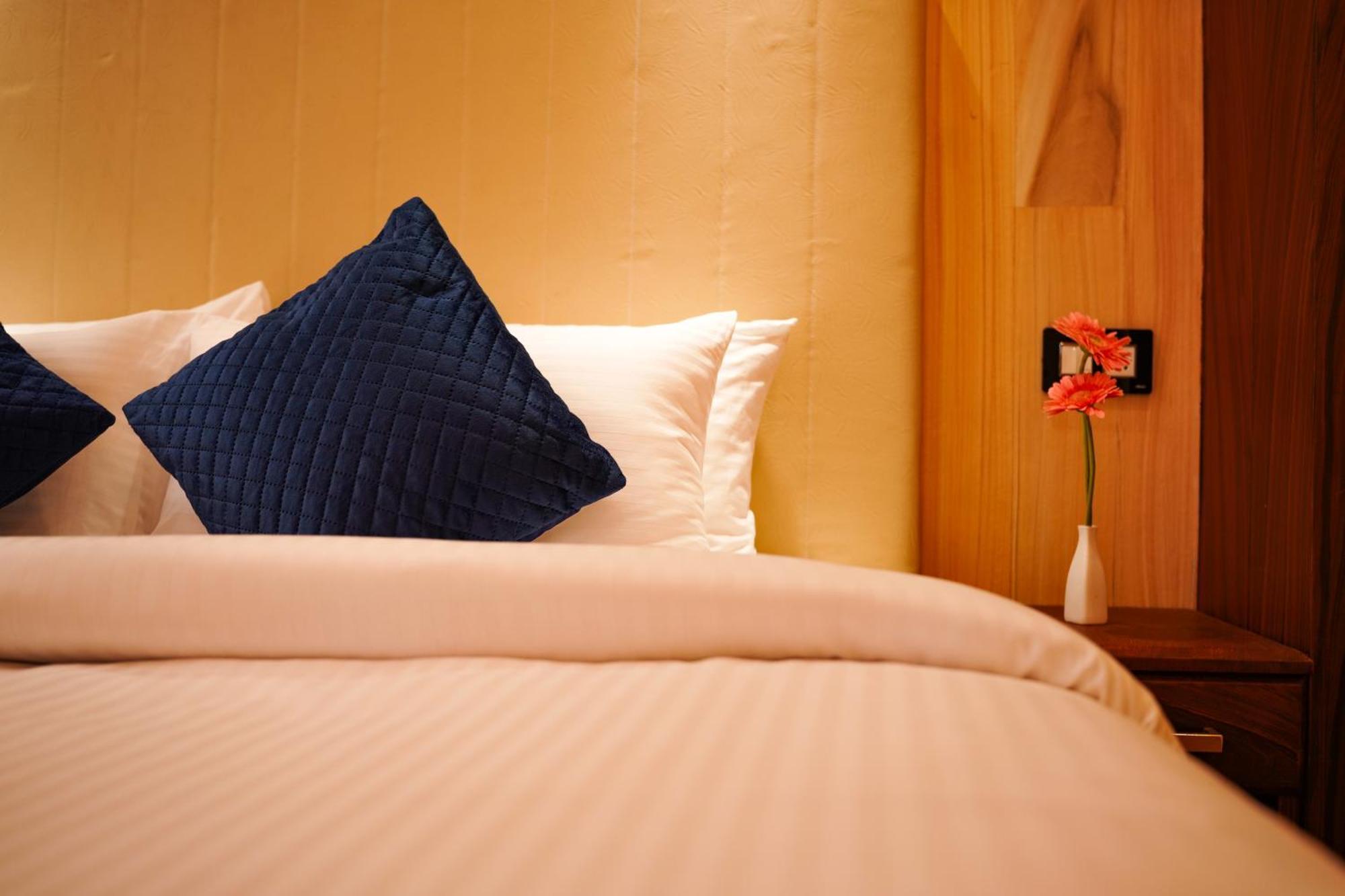 Space Rock Resort Kalpatta Ngoại thất bức ảnh