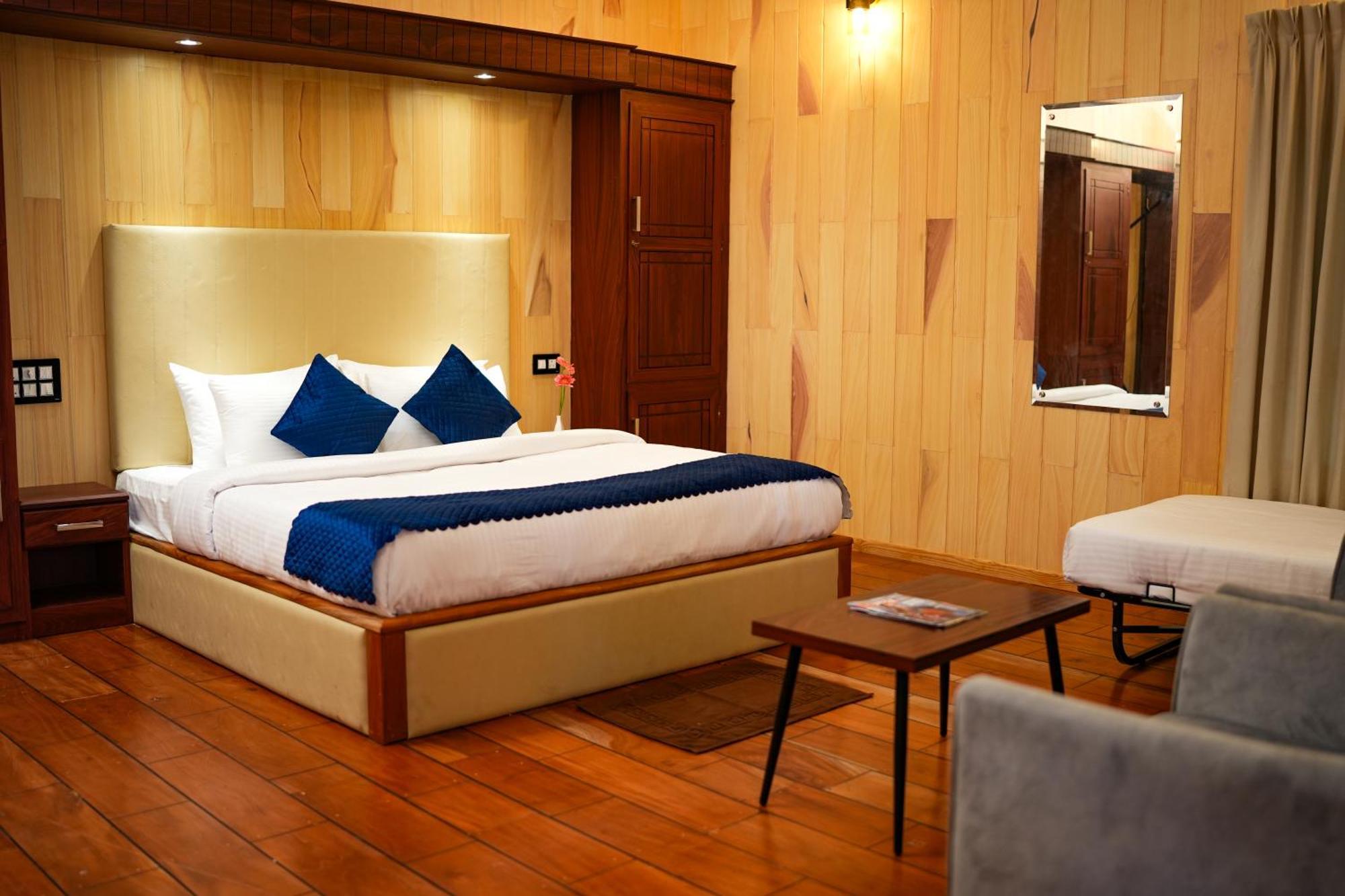 Space Rock Resort Kalpatta Ngoại thất bức ảnh